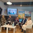  Na zdjęciu (od lewej): Anna Kupiecka, Hirek Wrona, dr n. med. Iwona Skoneczna,...