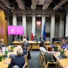  Senat:&nbsp;obrady Parlamentarnych Zespoł&oacute;w ds. Chor&oacute;b Rzadkich, Badań...