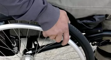 Poradnie specjalistyczne mogą starać się o środki na dostosowanie swoich placówek do osób ze szczególnymi potrzebami