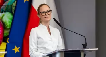 Wiceminister K. Kęcka: „Eliminujemy ryzyko substancji wpływających na płodność”. Polska zaostrza przepisy dla żywności