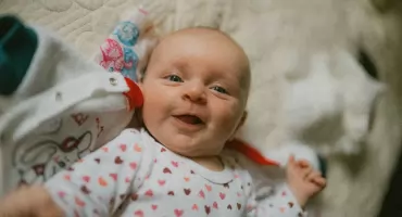 Choroba Battena niszczy dzieci w kilka lat. W UE istnieje skuteczne leczenie, w Polsce nadal go nie ma