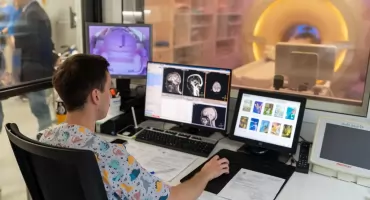„66 proc. dzieci boi się rezonansu magnetycznego”. Polski szpital pokazuje, jak zmniejszyć stres najmłodszych pacjentów o 43 proc.