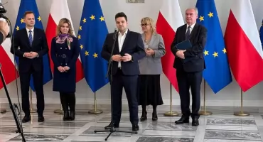 Dawid Kacprzyk zwrócił pół miliona zł Szpitalowi Południowemu. 33 faktury do poprawki