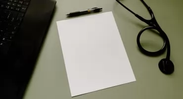 Rezydent, stażysta i specjalista: czym się różnią?