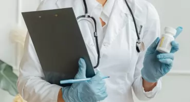 Podróbki leków na odchudzanie zalewają internet. Lekarze ostrzegają przed śmiertelnym zagrożeniem