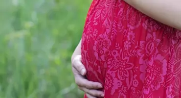 Fruktoza w ciąży może wpływać na rozwój mózgu dziecka. Nowe badanie pokazuje możliwe skutki
