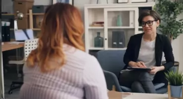 Badania: masa ciała wpływa na decyzje rekrutacyjne mimo równych kompetencji