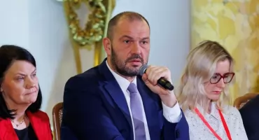 Jakub Szulc o nowych pensjach lekarzy: na jeden etat ok. 38 tys. zł miesięcznie