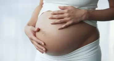 Pokoje narodzin po likwidacji porodówek. Pierwsza umowa NFZ testuje nowy model opieki