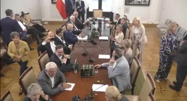 Senacka komisja zdrowia poparła nowelizację ustawy o prawach pacjenta. Co zmieniają przepisy?