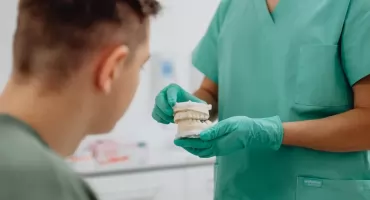 Prezes AstraZeneca w Polsce o składce zdrowotnej. Według Wiktora Janickiego powinna wynosić 13 proc.