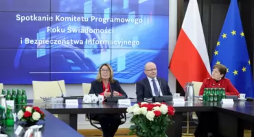 „Tylko 54 proc. Polaków rozpoznaje fałszywe informacje”. Senat ogłasza Rok Świadomości i Bezpieczeństwa Informacyjnego